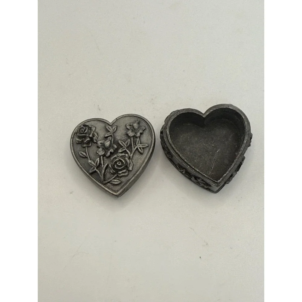 Vintage Torino‎ Pewter Heart Trinket Box Floral Relief w/ Rose Stud Earrings Set